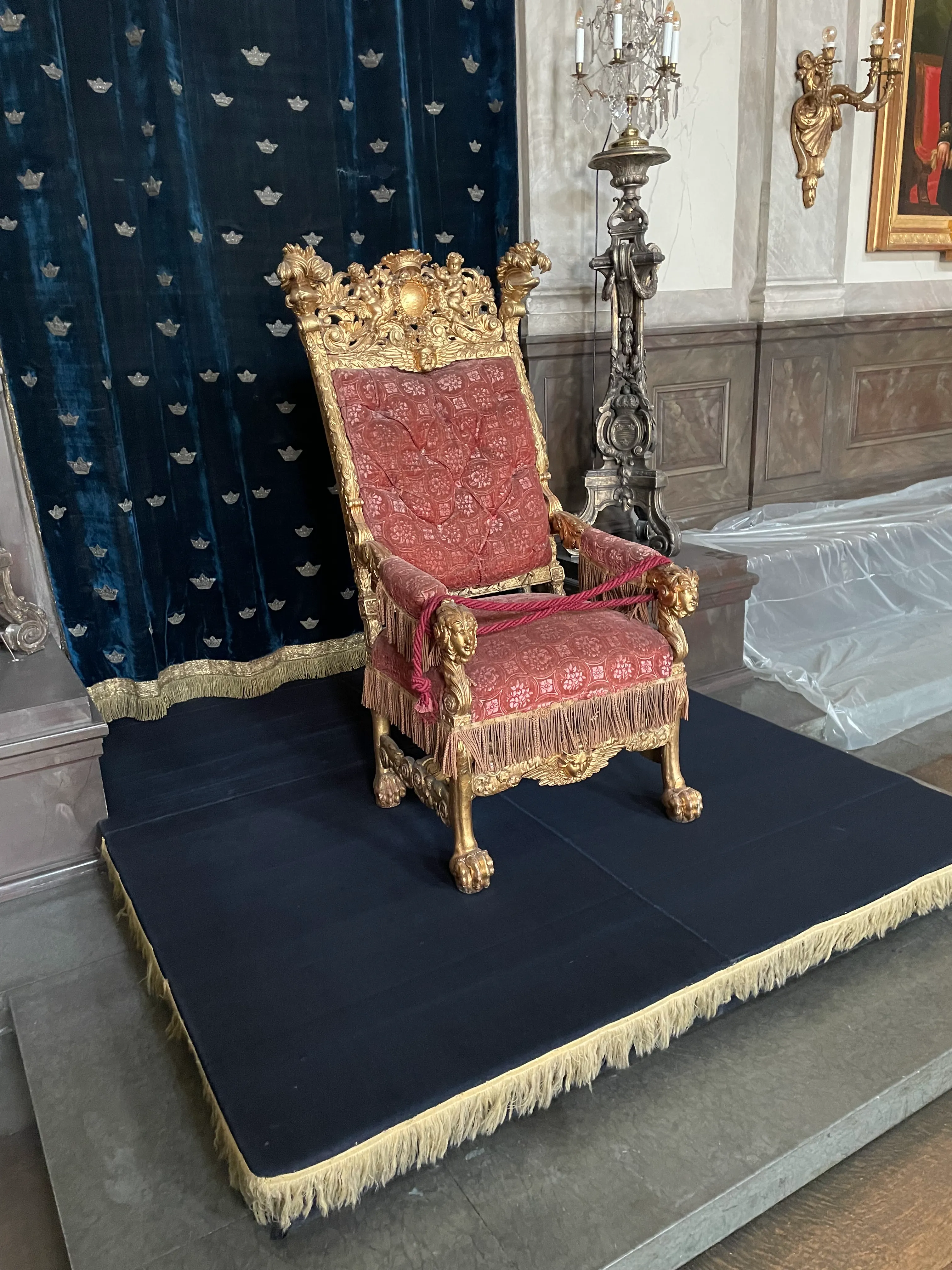 Antik kakelugn till salu i Stockholm, bild 1